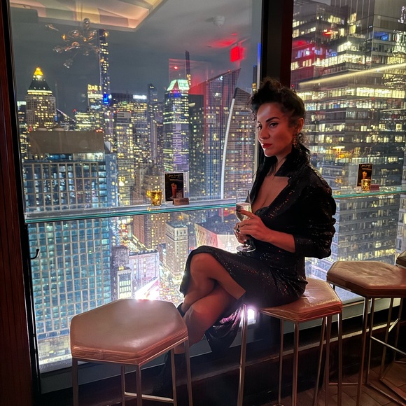 Meet your Posher, Nino - Picture 1 of 1